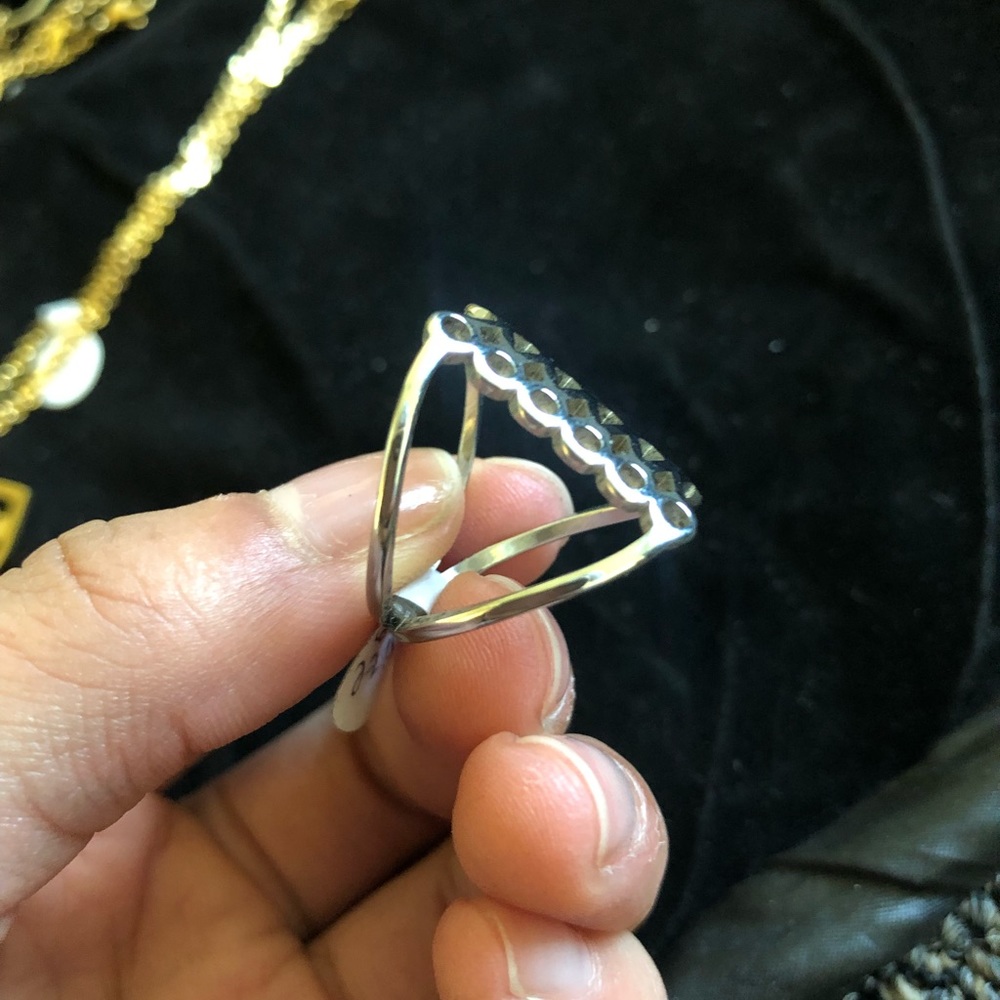 Silver ring - Picture 3 of 3